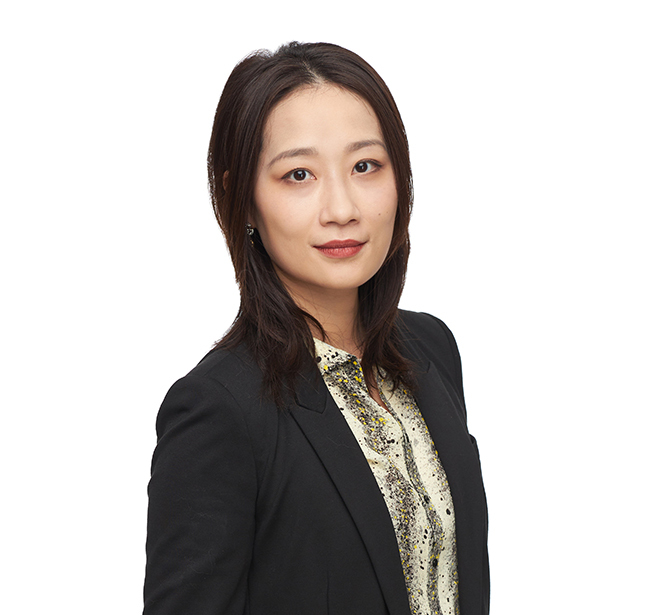 Emma Zhang, Amundsen Davis LLC Photo